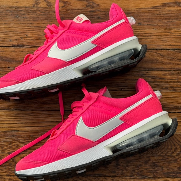 Nike Air Max Pre Day Next Nature Womens Shoes Nike Women's Pink and White - Picture 13 of 14